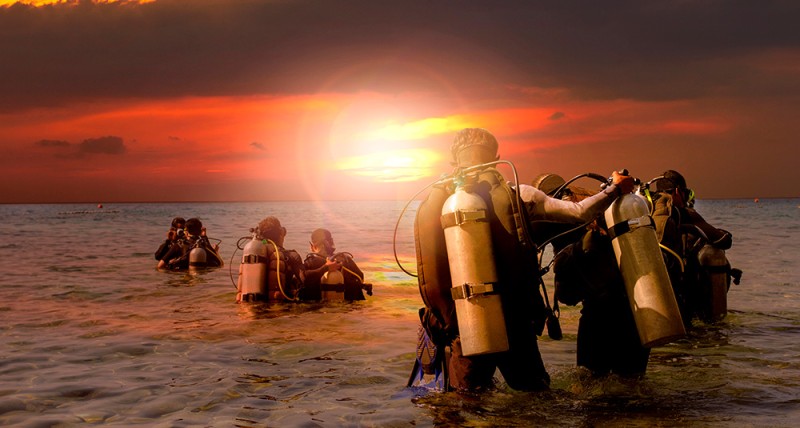 Group prepares for night dive